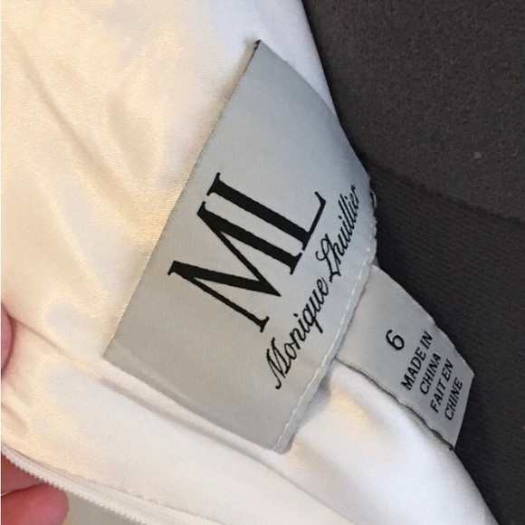 Monique Lhuillier Lace Open Back Cocktail Dress 6 - Picture 5 of 6